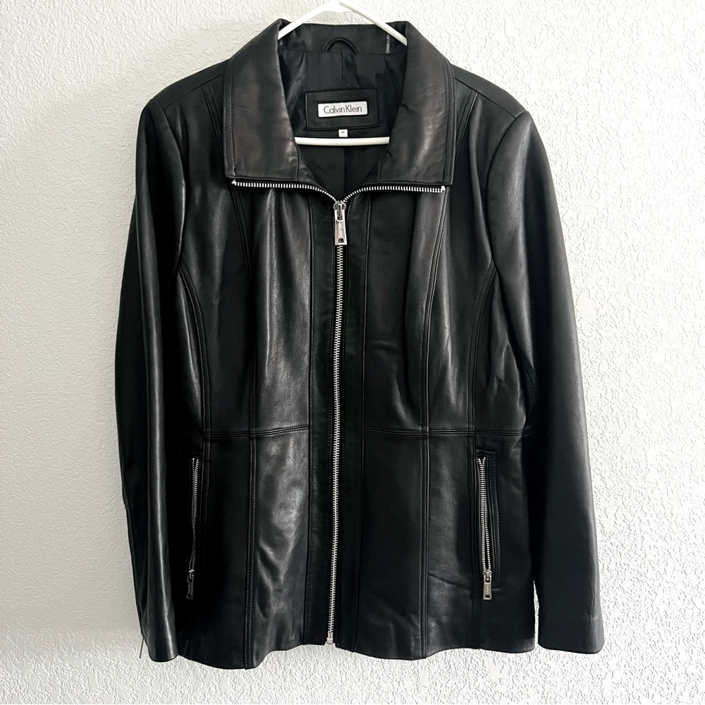 Calvin Klein Genuine women’s Leather coat size XL